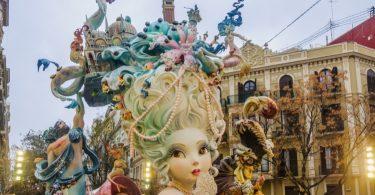 Fallas De Valencia: Lo Esencial Que Hacer Y Visitar.