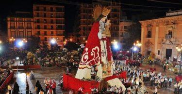 Fallas De Valencia: Lo Esencial Que Hacer Y Visitar.