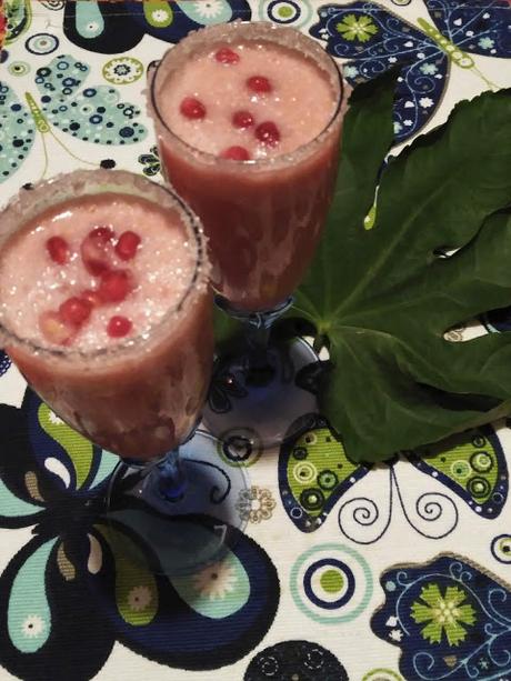 CÓCTEL DE SIDRA Y GRANADA #ASALTABLOGS CÓCTEL DE SIDRA Y GRANADA #ASALTABLOGS