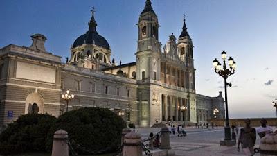La tumba de Franco, su legado y la condena del Parlamento Europeo.