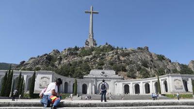 La tumba de Franco, su legado y la condena del Parlamento Europeo.
