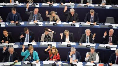 La tumba de Franco, su legado y la condena del Parlamento Europeo.