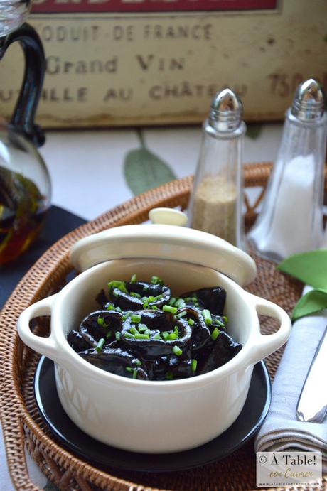 Calamares en su Tinta Encebollados