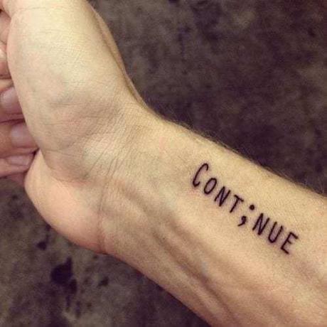 Vence los problemas con un mini tatuaje