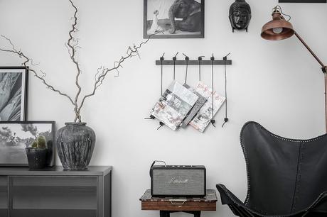 Frente de pizarra para la cocina y ladrillo visto.