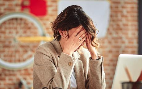El estrés en el trabajo o la escuela puede llevar a un trastorno de ansiedad