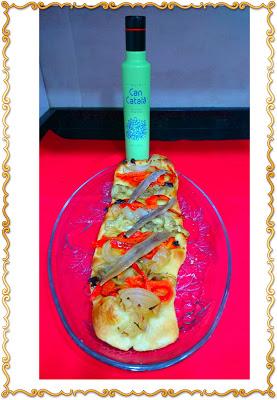 COCA DE ESCALIBADA Y ANCHOAS CON OLIS CATALA COCA DE ESCALIBADA Y ANCHOAS CON OLIS CATALA