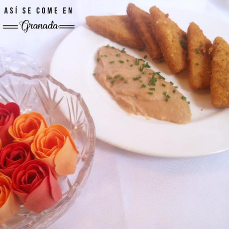 Queso empanado con salsa de membrillo. Juego de blogueros 2.0 Queso empanado con salsa de membrillo. Juego de blogueros 2.0