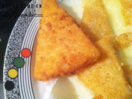 Queso empanado con salsa de membrillo. Juego de blogueros 2.0 Queso empanado con salsa de membrillo. Juego de blogueros 2.0