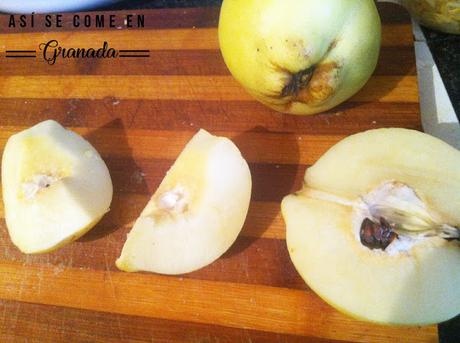 Queso empanado con salsa de membrillo. Juego de blogueros 2.0 Queso empanado con salsa de membrillo. Juego de blogueros 2.0