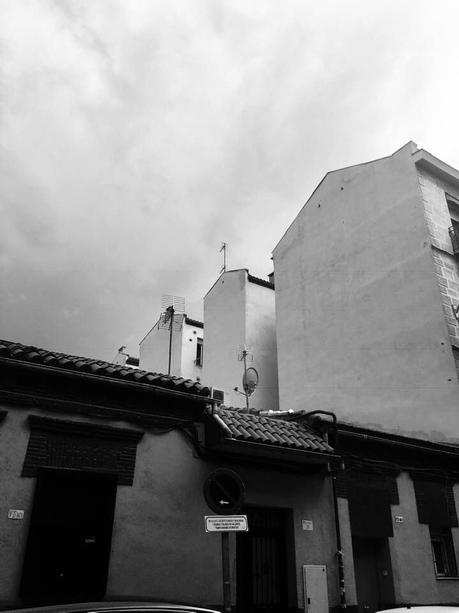 La imagen puede contener: cielo, nubes, casa, Ã¡rbol y exterior