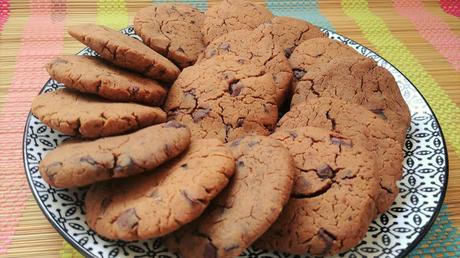 Galletas veganas de garbanzos con chocolate