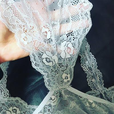 lencería, lencería sexy, ropa de dormir, pijama, pijama encaje, scallop, 