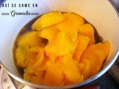 Lasaña de lomo con bechamel de mango