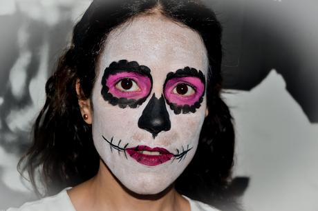 MAQUILLAJE DE CATRINA, PASO A PASO.