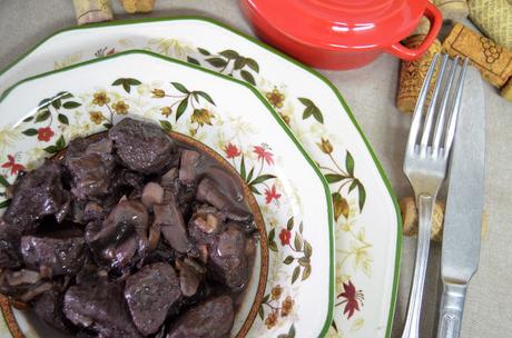 TERNERA CON SETAS AL VINO TINTO carrilleras de ternera al vino tinto con setas, ragout de ternera con setas al vino tinto, ternera con setas al vino tinto, ternera guisada, ternera al vino tinto, ternera en salsa, ternera estofada, las delicias de mayte,