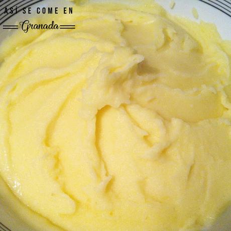 Puré de patatas al estilo de Robuchon Puré de patatas al estilo de Robuchon