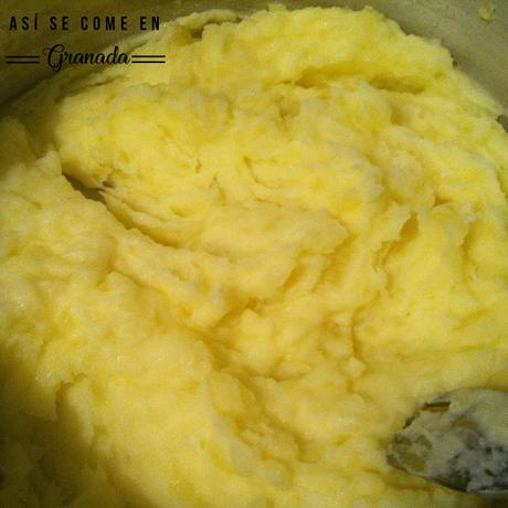 Puré de patatas al estilo de Robuchon Puré de patatas al estilo de Robuchon