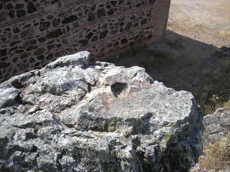 La huella del Ángel. Ermita de San Blas. Los Yébenes. (Toledo).