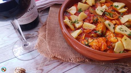 Bacalao con aguacate y aceitunas