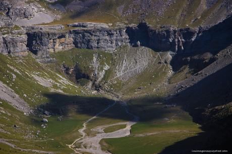 Circo del glaciar Asómate a las grandiosas vistas desde los Miradores del Parque Nacional de Ordesa y Monte Perdido