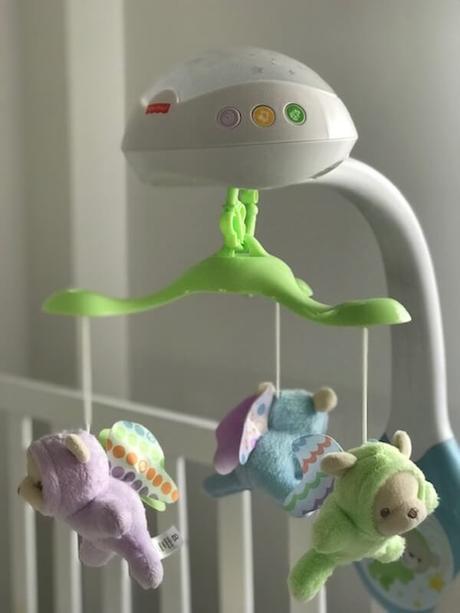 Fisher Price Bebé: probamos el gimnasio-piano pataditas y el móvil ositos  voladores - Paperblog