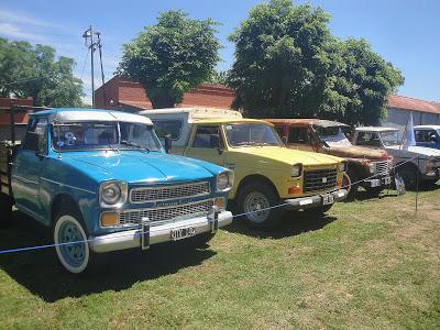 Sol, autos, motos y público en Los Cardales Sol, autos, motos y público en Los Cardales