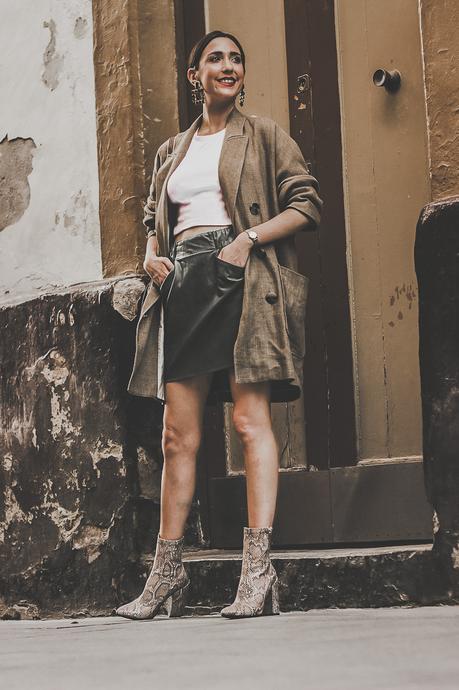 CÓMO COMBINAR BOTINES DE PRINT DE SERPIENTE