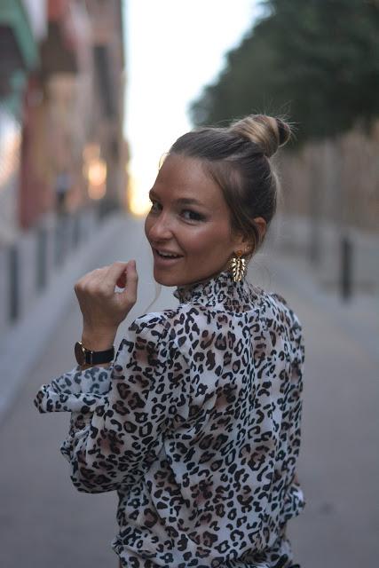 Animal print sheer blouse - Paperblog