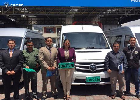 FOTON FUE PARTE DE LA ENTREGA DE PLACAS VERDES PARA EL TRANSPORTE TURISTICO EN LA PROVINCIA DE TUNGURAHUA
