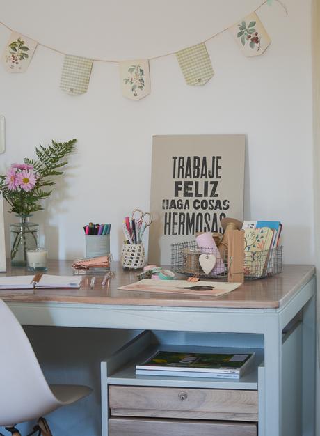 El escritorio azul celeste y tips para una pátina aguada