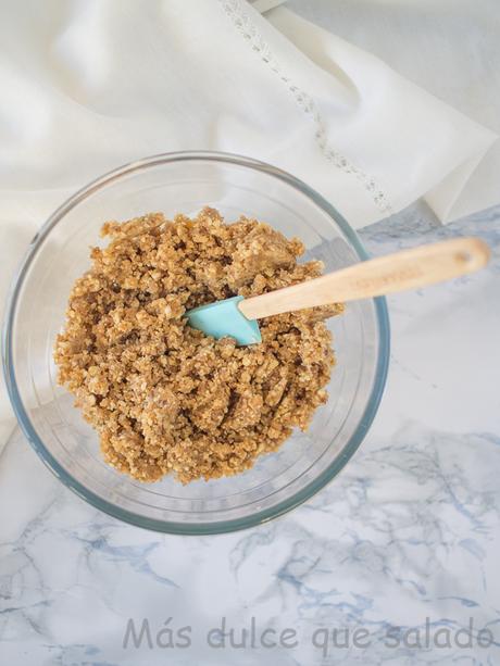 Bolitas energéticas de nueces y dátiles. Bolitas energéticas de nueces y dátiles.