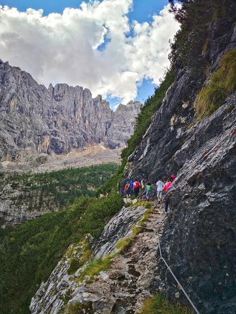 CIRCULAR AL LAGO SORAPISS (DOLOMITAS DIA 4)