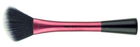 Las brochas de maquillaje que debes tener en tu neceser brochas maquillaje para colorete