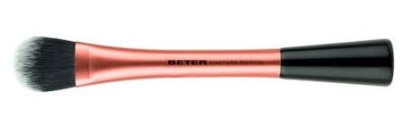 Las brochas de maquillaje que debes tener en tu neceser brochas maquillaje fluido beter