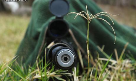 Durmientes armados que escuchan a Inda y a Losantos