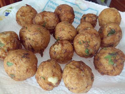 SOPA DE ALBONDIGAS DE BACALAO (DE LA ABUELA ENCARNACIÓN)