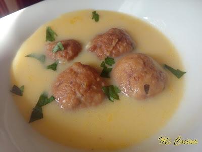 SOPA DE ALBONDIGAS DE BACALAO (DE LA ABUELA ENCARNACIÓN)