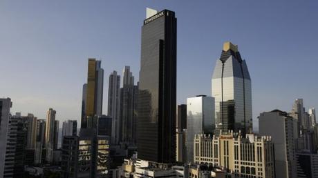 Regocijo entre los emprendedores cubanos por nueva facilidad para ir a Panamá