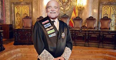El Supremo, con la Banca, quiso ganar al Gobierno y a las Cortes.