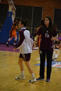 Galería de escenas del Bàsquet Femení Sant Adrià-Valencia Basket