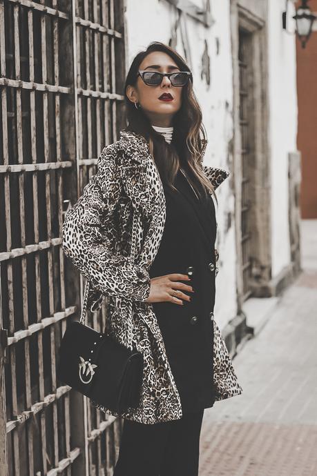 CÓMO COMBINAR: ABRIGO DE LEOPARDO + 6 LOOKS CON ABRIGOS