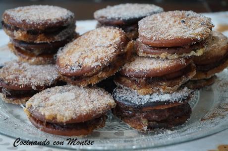 Galletas rellenas de flan de chocolate