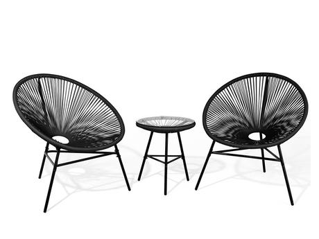 BUSCANDO SILLAS Y MESA PARA EL JARDÍN