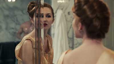 Joséphine de La Baume en Kiss of the Damned