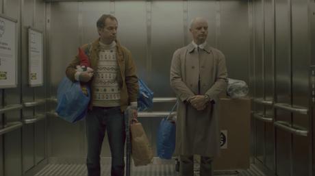 Dos desconocidos encerrados en el ascensor protagonizan este spot navideño de IKEA