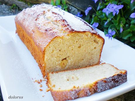 Plum cake con plátanos y avellanas Plum cake con plátanos y avellanas