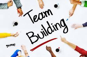 Lo que el trabajo diaro rompa, que lo una un buen team-building