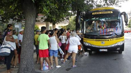 El transporte público en Cuba, una calamidad para los usuarios