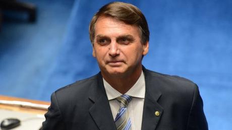 Cuba se retira de programa “Más Médicos” en Brasil tras amenazas de Bolsonaro